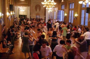 Milonga dans la salle des fêtes de la Mairie du 6ème, Paris